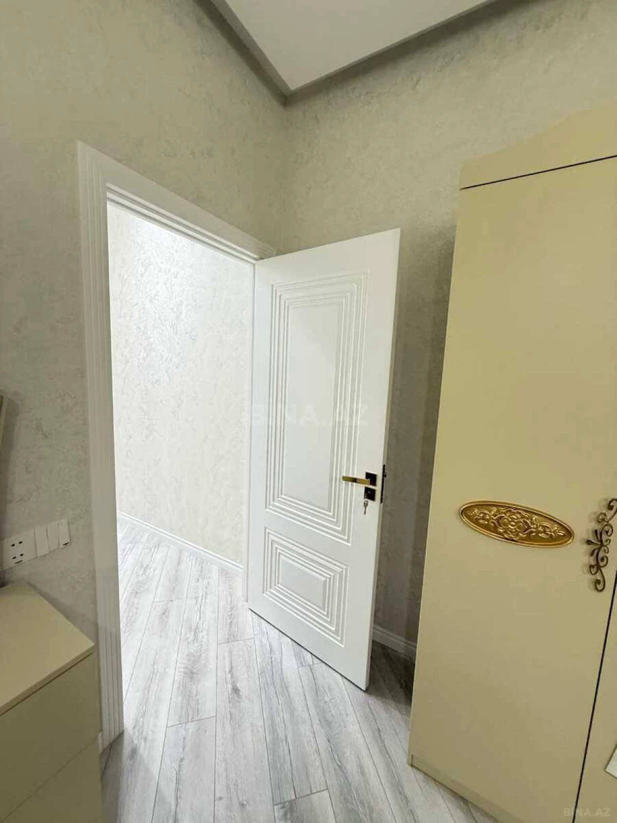 Kirayə verilir 2 otaqlı mənzil 65 m²