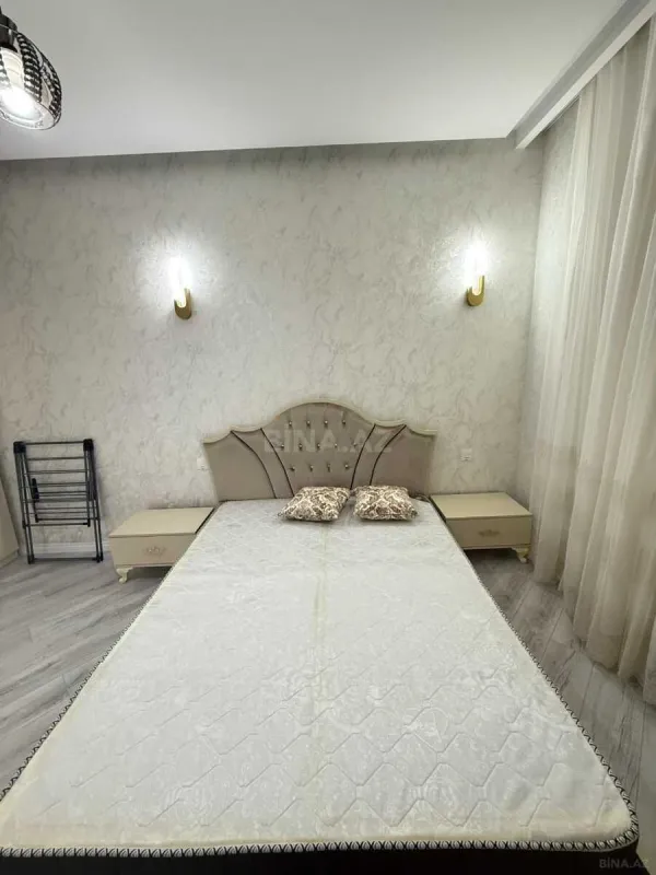 Kirayə verilir 2 otaqlı mənzil 65 m²