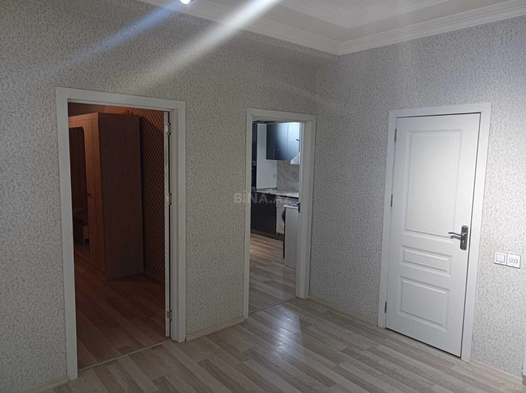 Kirayə verilir 2 otaqlı mənzil 60 m²