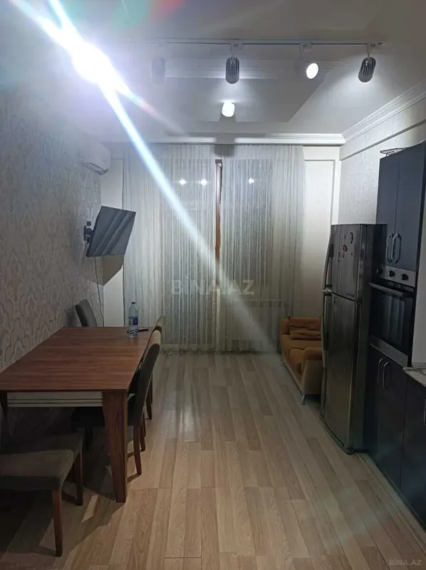 Kirayə verilir 2 otaqlı mənzil 60 m²