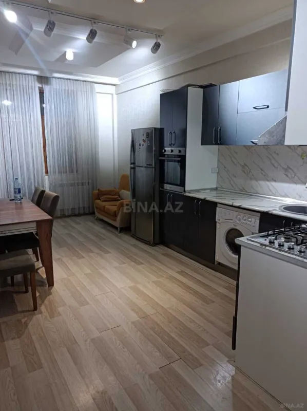 Kirayə verilir 2 otaqlı mənzil 60 m²