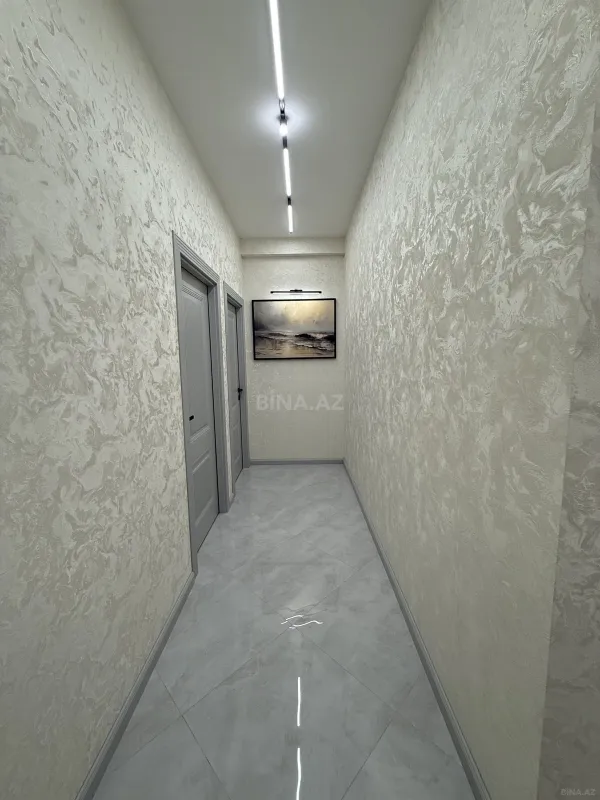 Satılır 2 otaqlı mənzil 83 m²