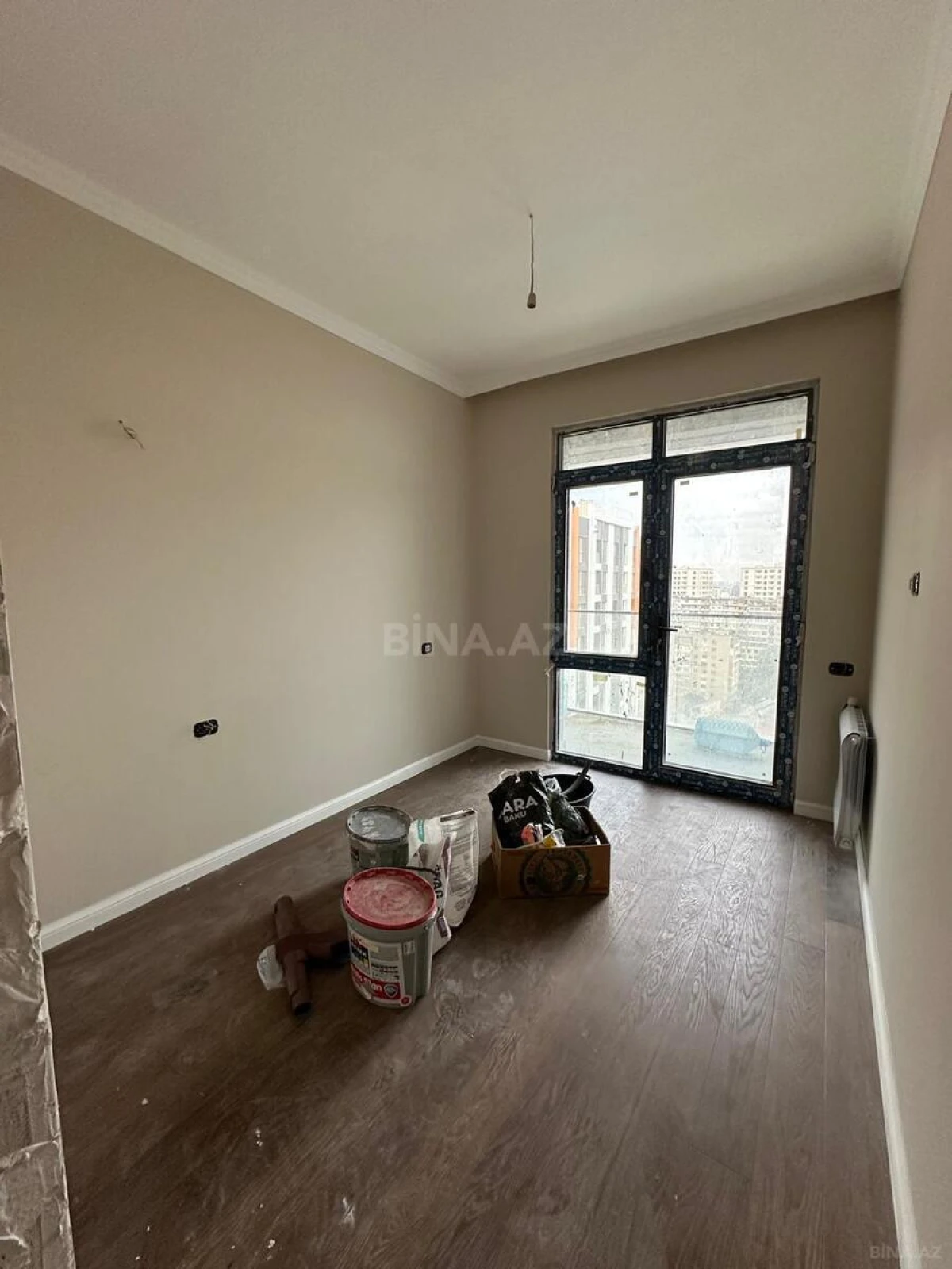Satılır 4 otaqlı mənzil 123.6 m²