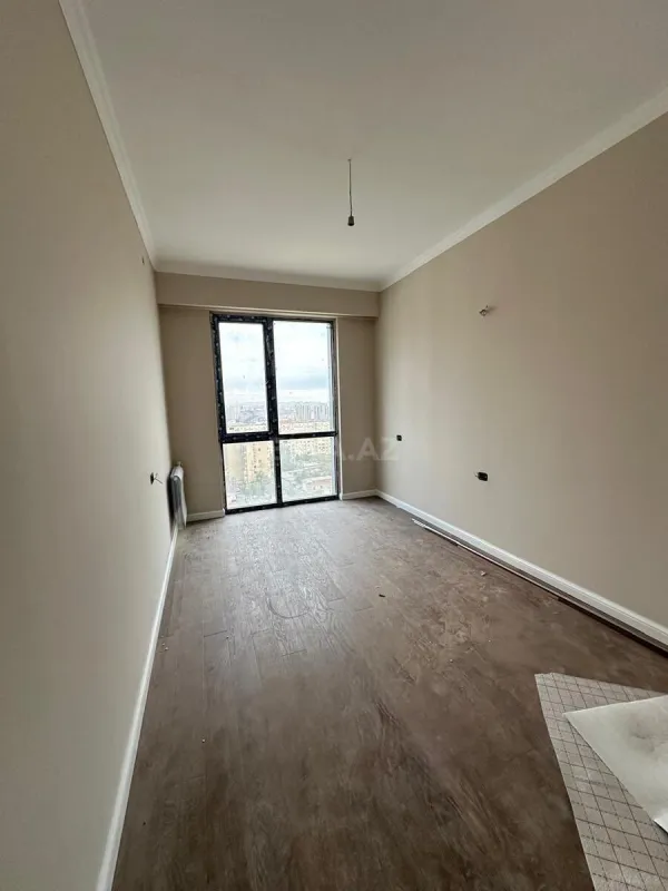 Satılır 4 otaqlı mənzil 123.6 m²