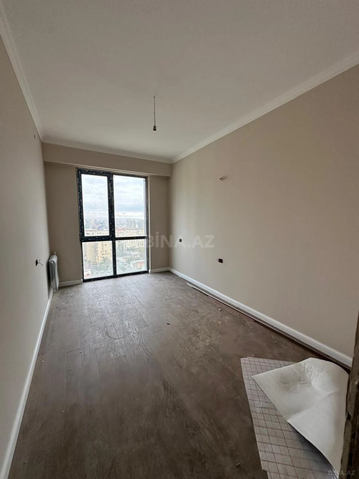 Satılır 4 otaqlı mənzil 123.6 m²