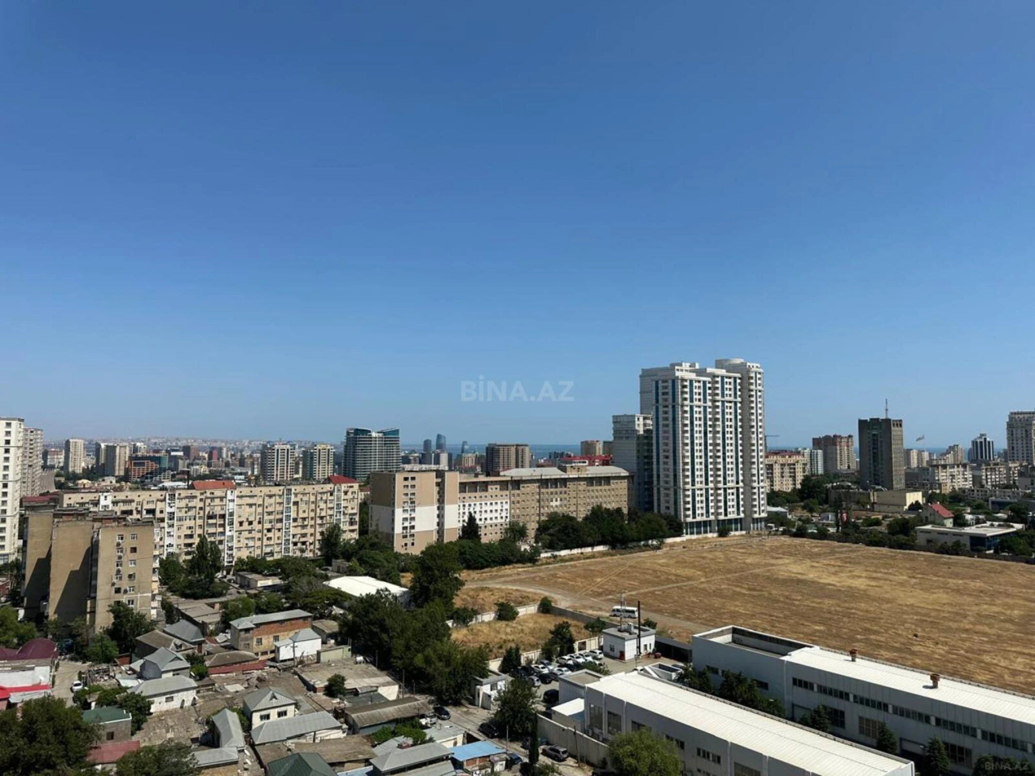 Satılır 4 otaqlı mənzil 123.6 m²