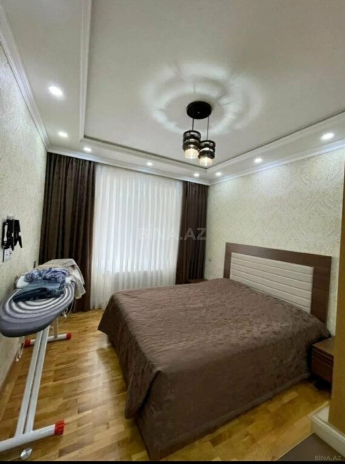 Satılır 2 otaqlı mənzil 91 m²