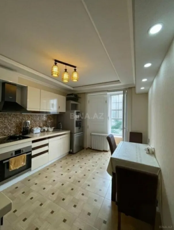 Satılır 2 otaqlı mənzil 91 m²