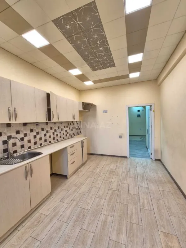 Kirayə verilir 3 otaqlı mənzil 160 m²