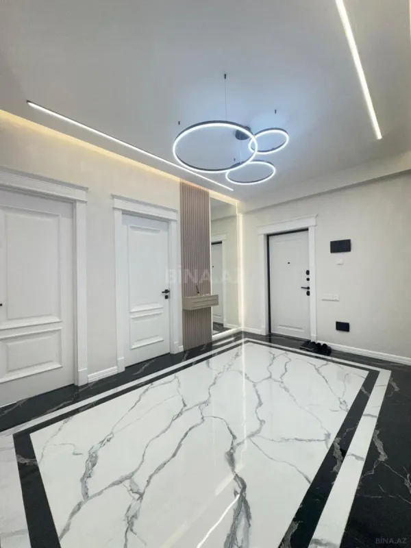 Satılır 3 otaqlı mənzil 120 m²