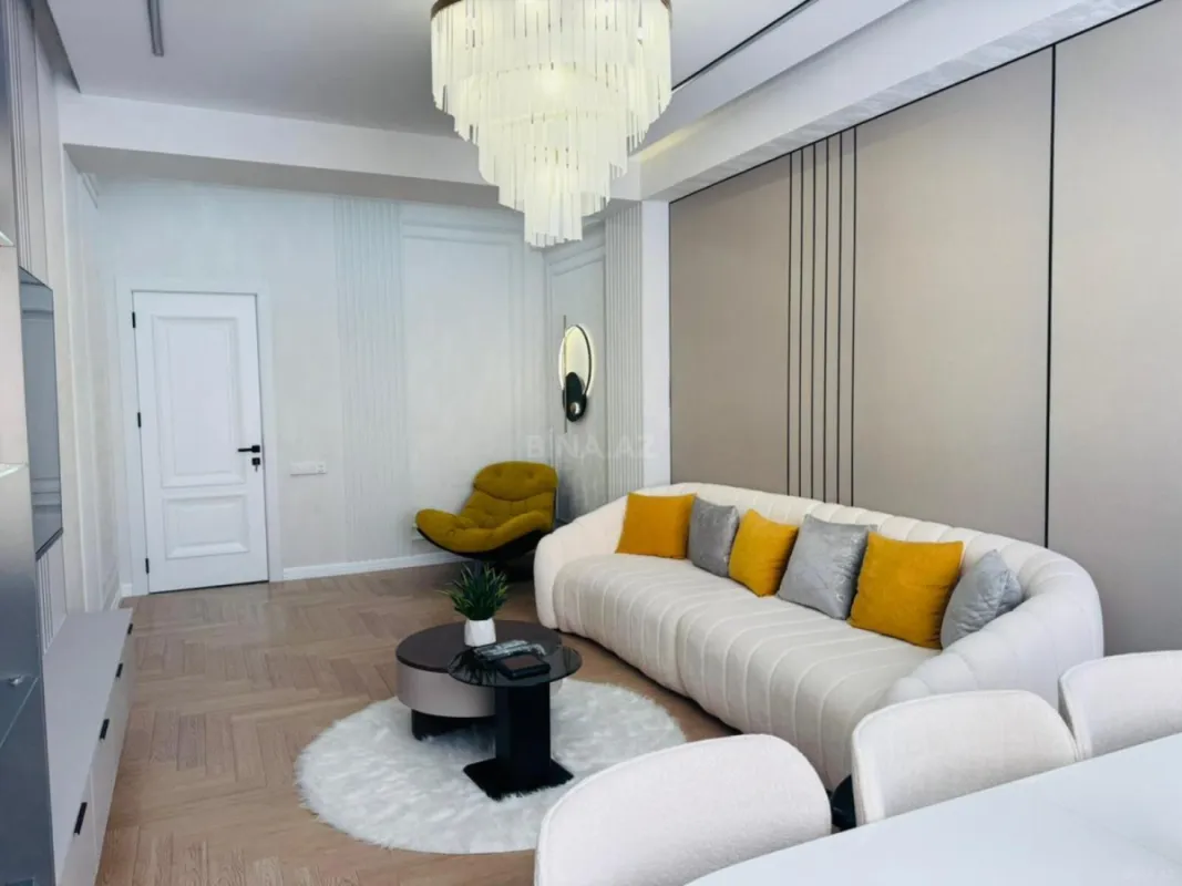 Satılır 3 otaqlı mənzil 120 m²