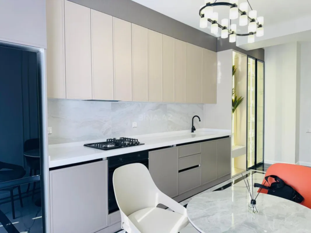 Satılır 3 otaqlı mənzil 120 m²