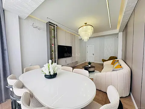 Satılır 3 otaqlı mənzil 120 m²