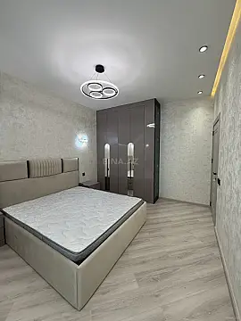 Satılır 2 otaqlı mənzil 80 m²