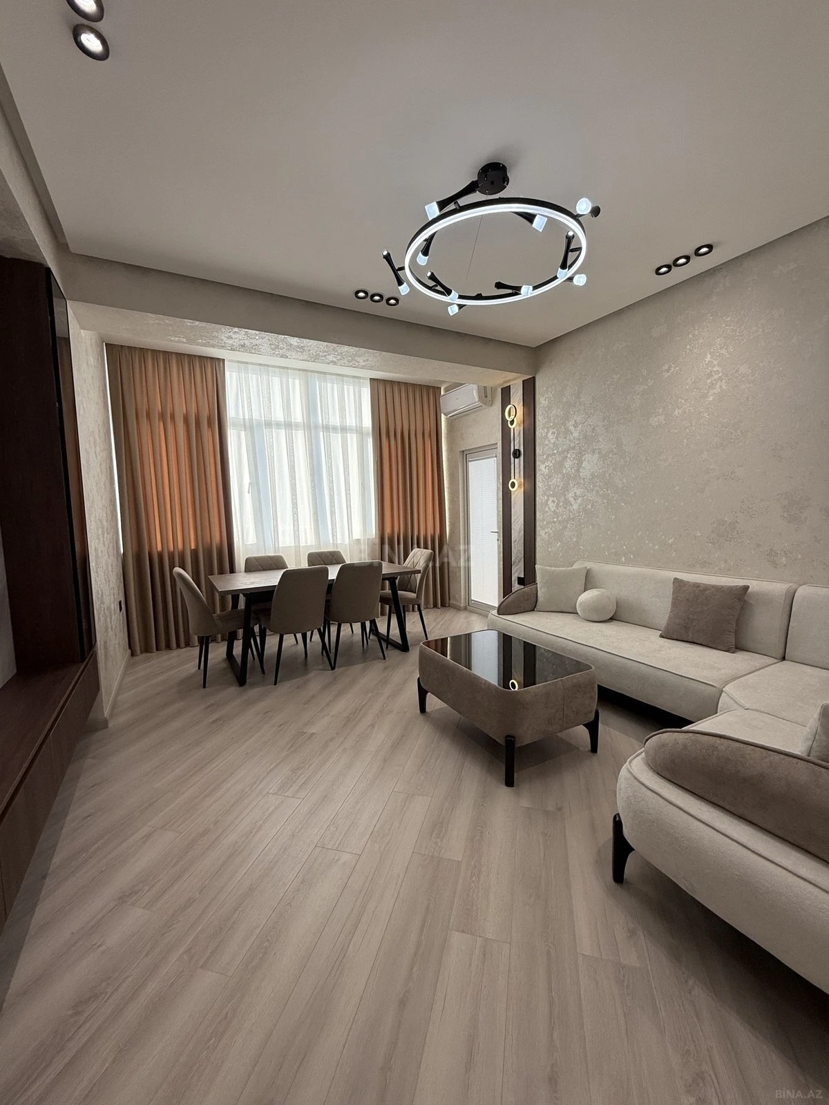 Satılır 2 otaqlı mənzil 80 m²