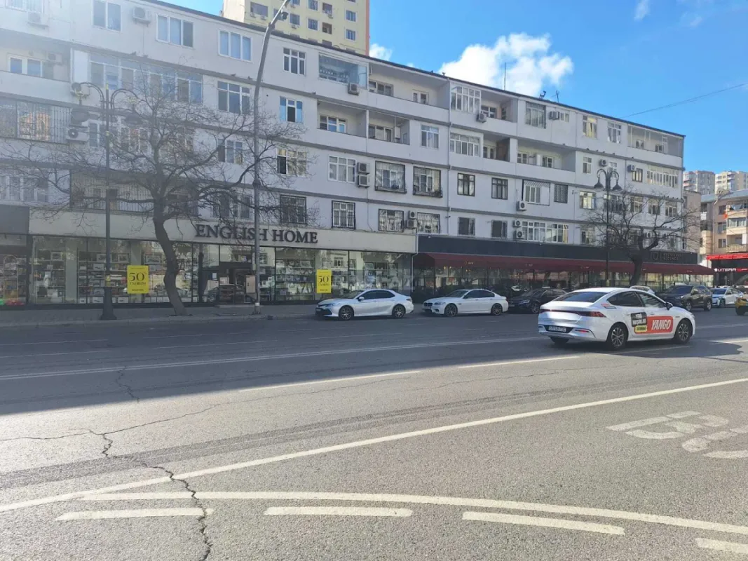 Satılır 3 otaqlı mənzil 70 m²