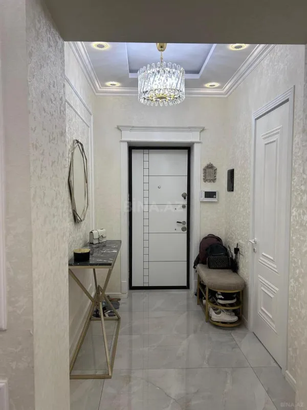 Satılır 3 otaqlı mənzil 148 m²
