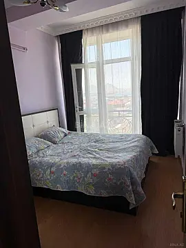 Satılır 2 otaqlı mənzil 64 m²