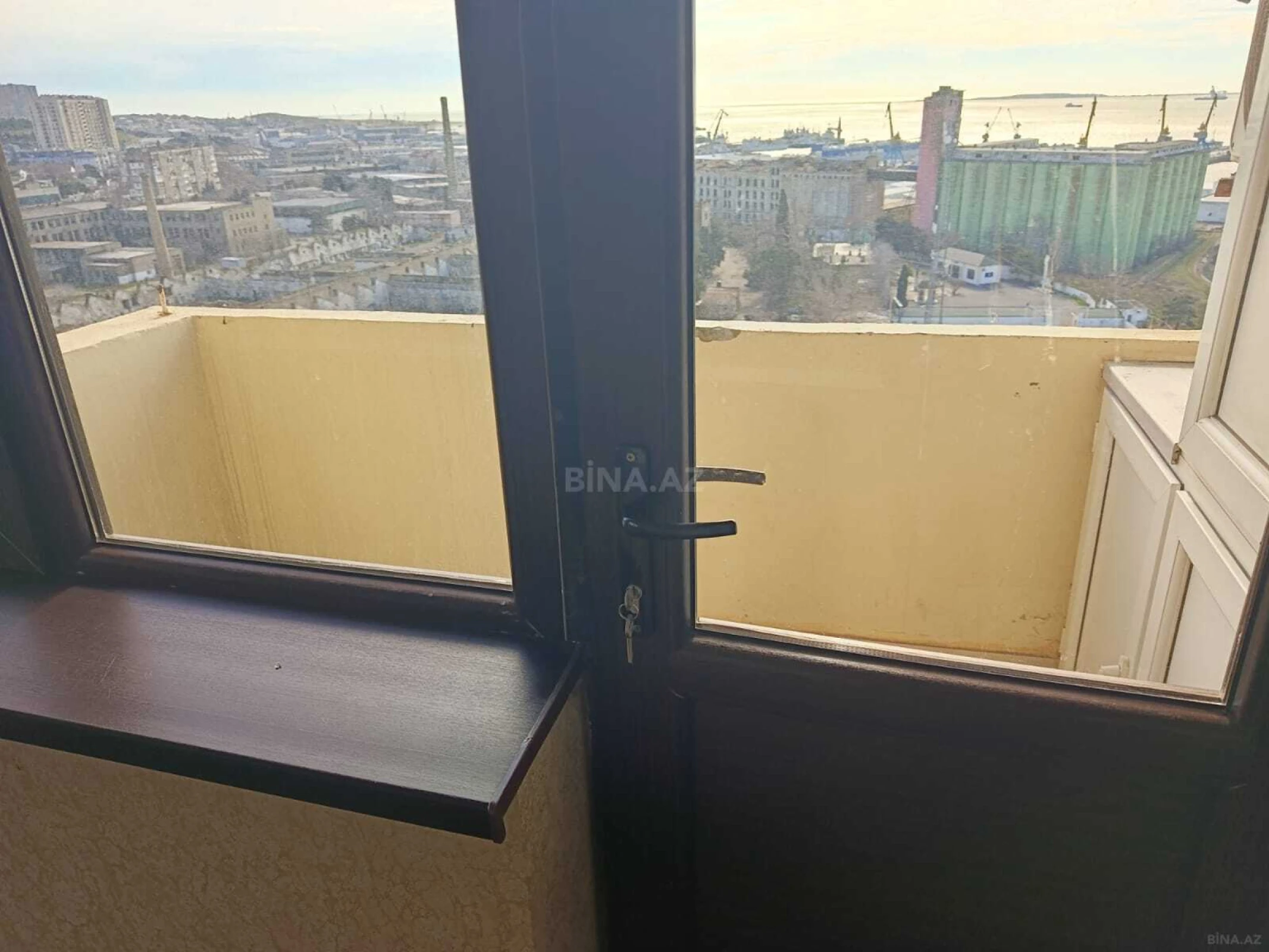 Kirayə verilir 3 otaqlı mənzil 100 m²