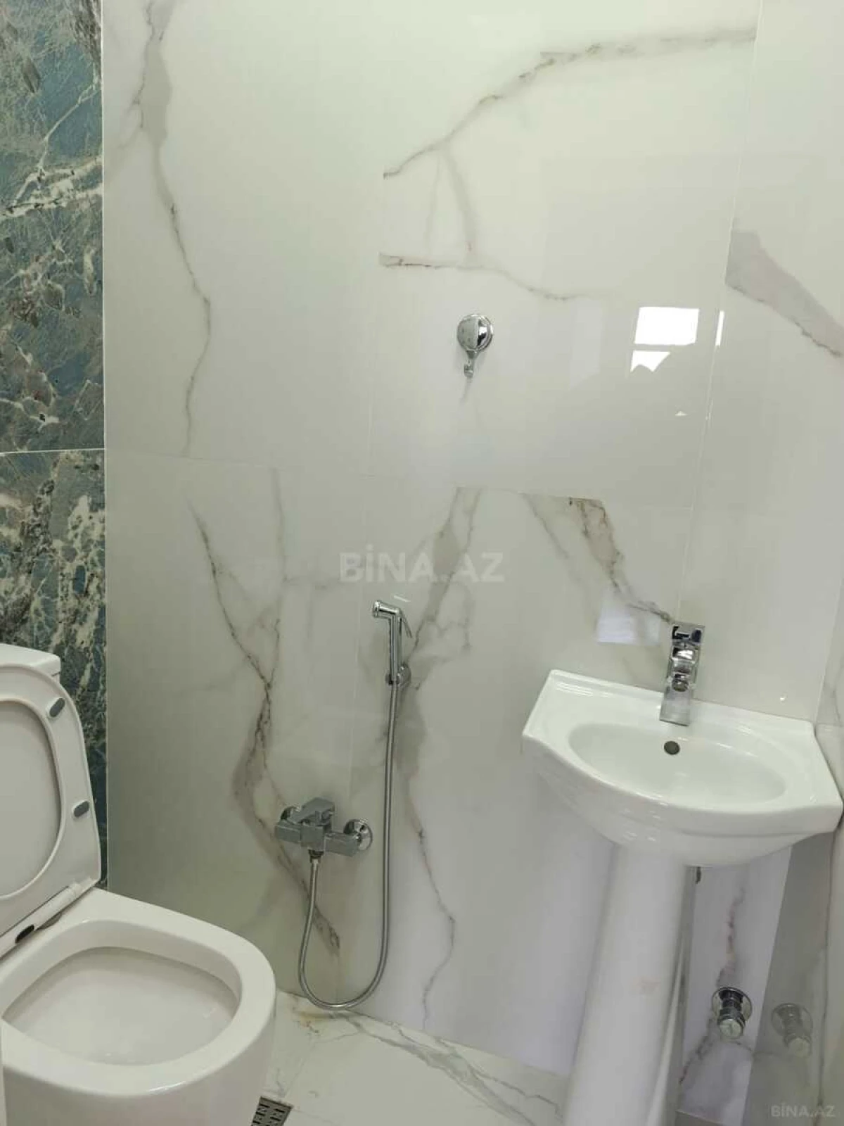 Kirayə verilir 3 otaqlı mənzil 100 m²