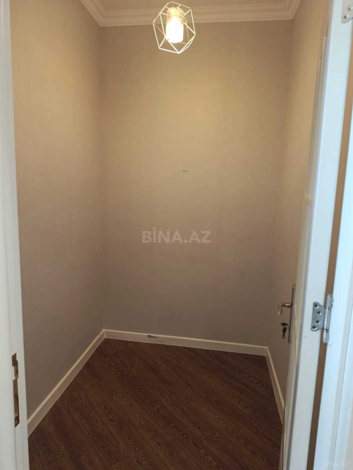Kirayə verilir 3 otaqlı mənzil 100 m²