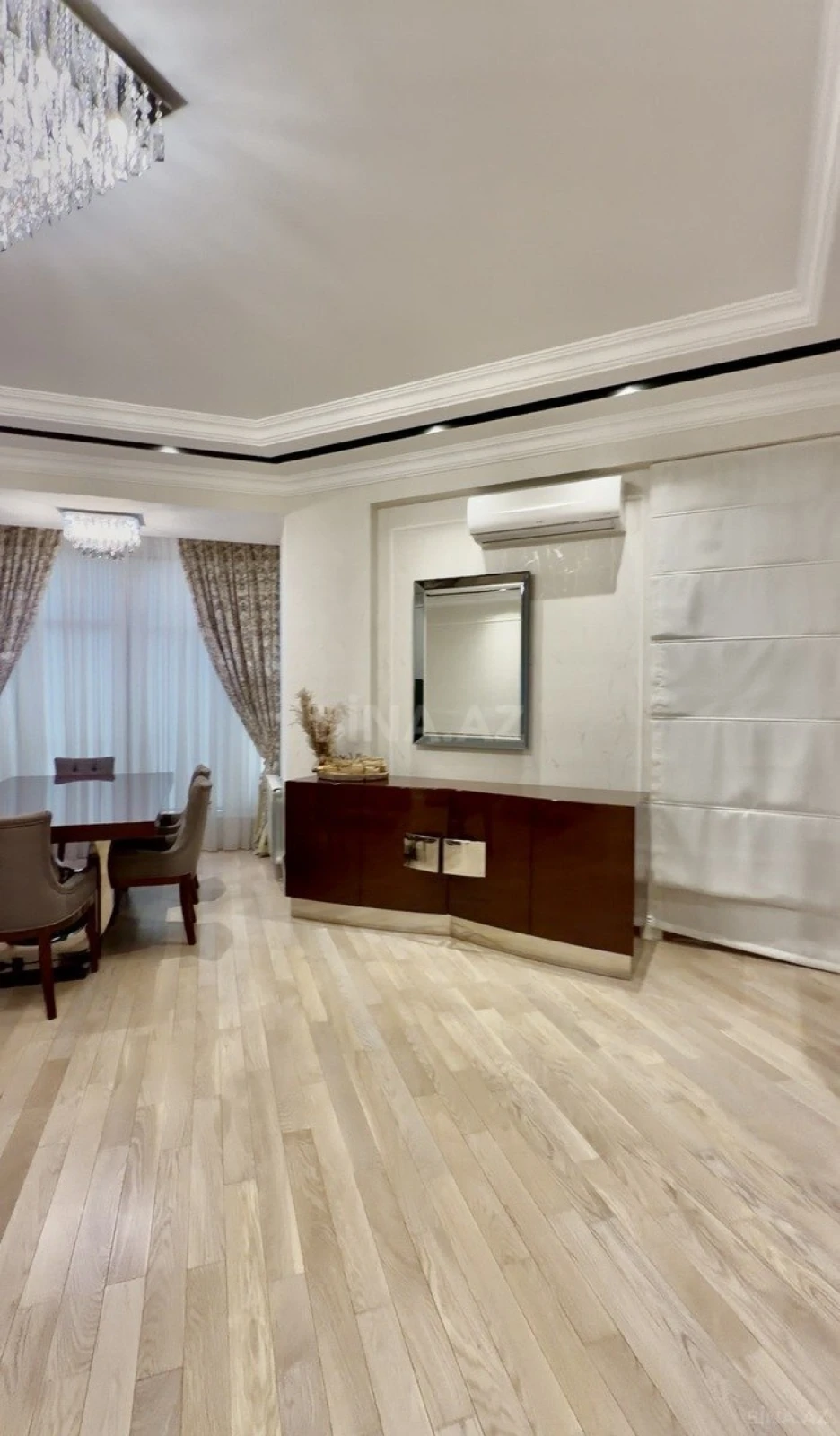 Satılır 2 otaqlı mənzil 110 m²