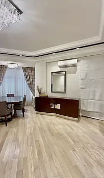 Satılır 2 otaqlı mənzil 110 m²