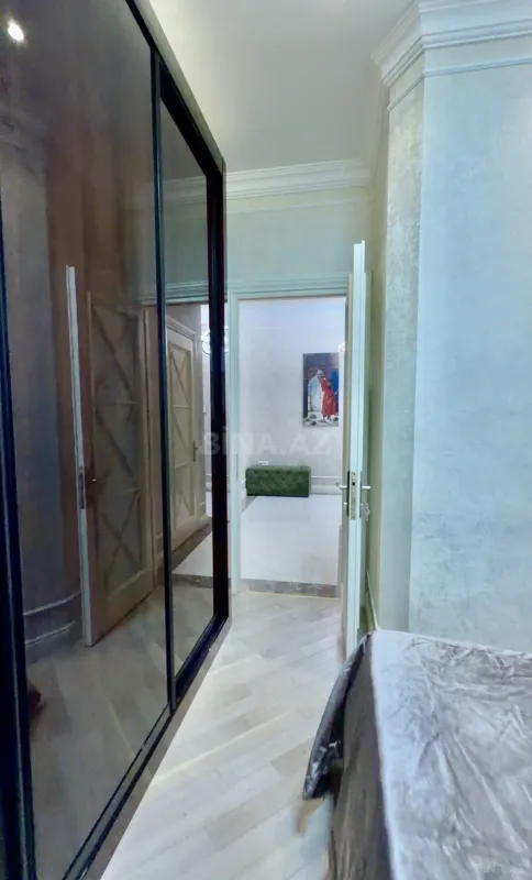 Satılır 2 otaqlı mənzil 110 m²