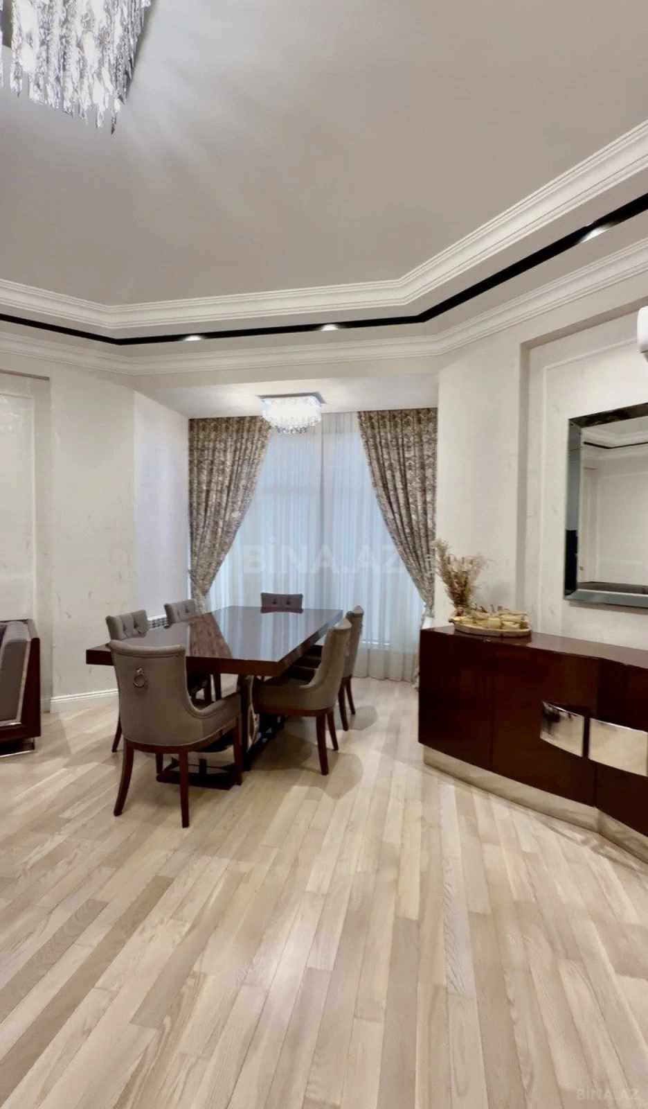 Satılır 2 otaqlı mənzil 110 m²
