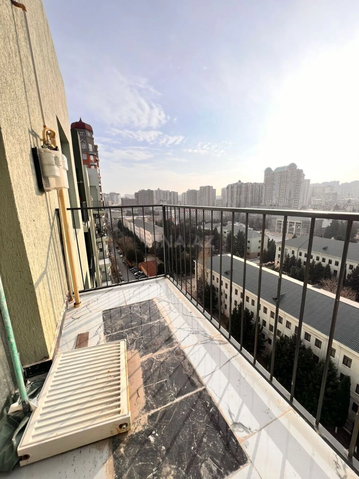 Satılır 2 otaqlı mənzil 62 m²