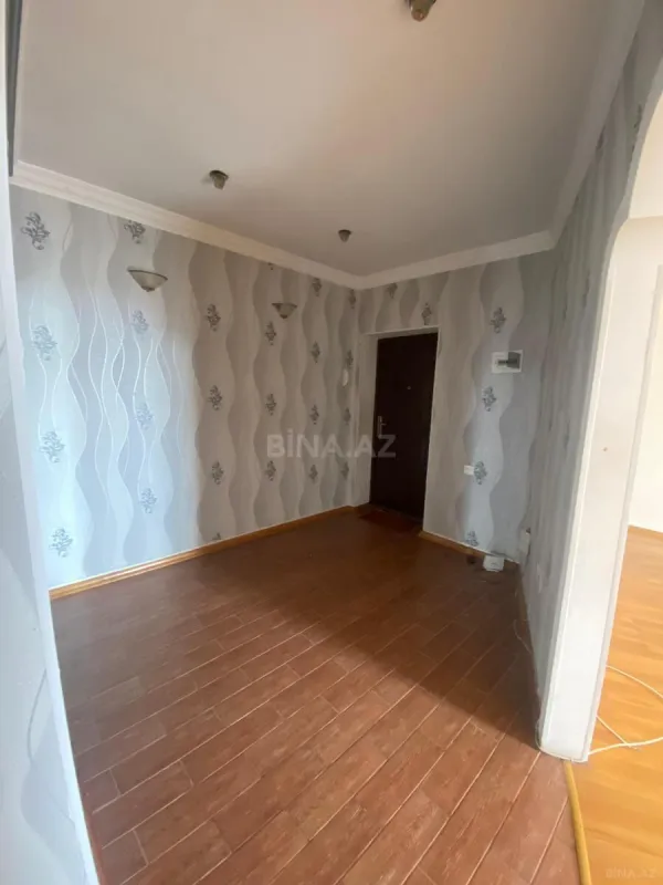 Satılır 2 otaqlı mənzil 103 m²