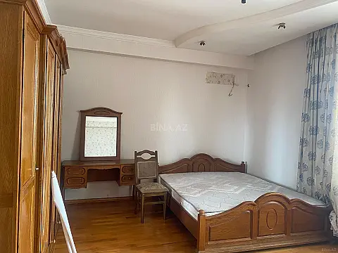 Satılır 2 otaqlı mənzil 103 m²