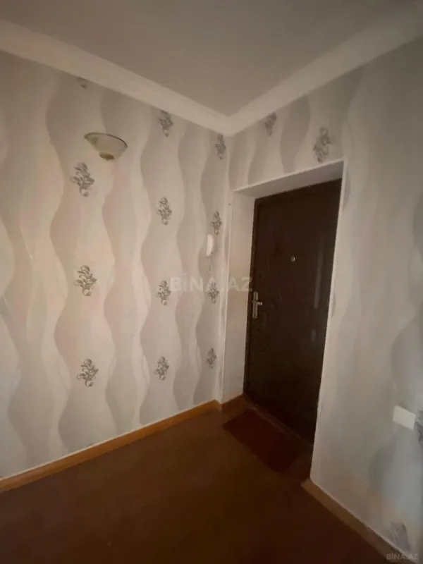 Satılır 2 otaqlı mənzil 103 m²