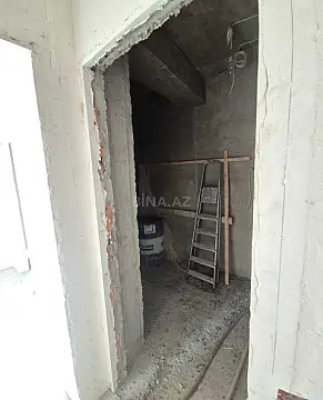 Satılır 4 otaqlı mənzil 107 m²