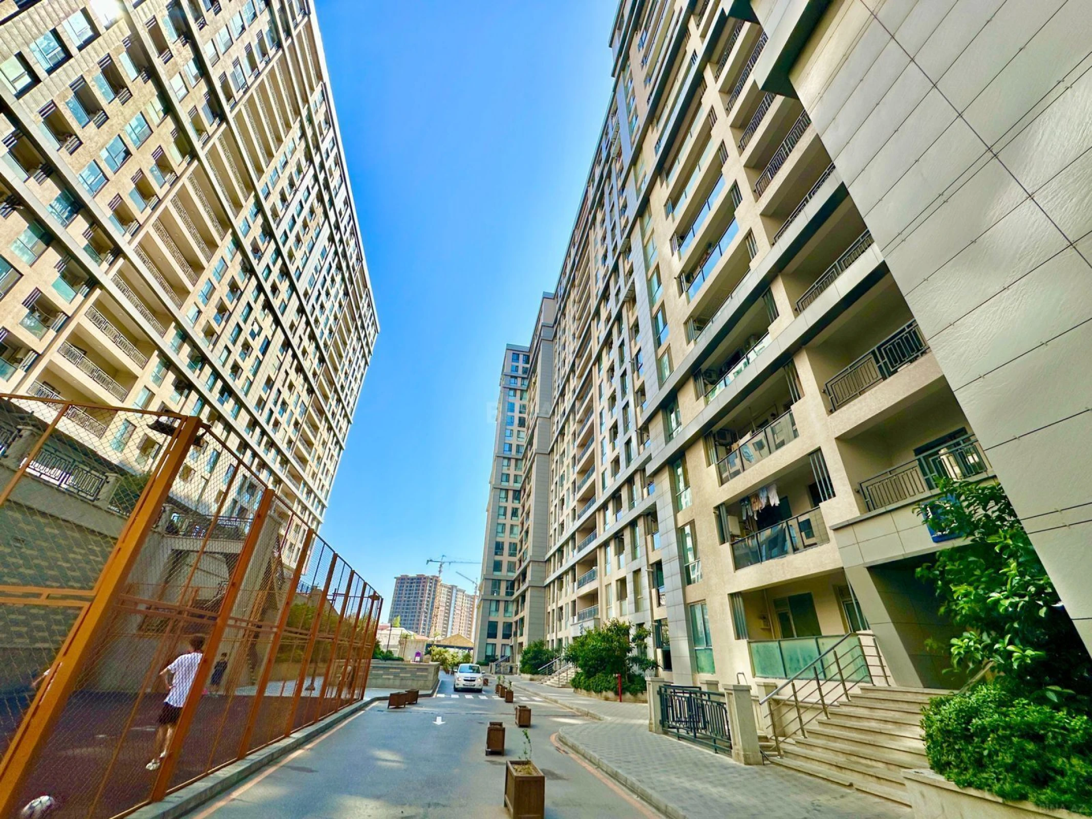 Kirayə verilir 2 otaqlı mənzil 55 m²