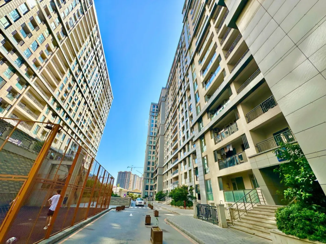 Kirayə verilir 2 otaqlı mənzil 55 m²