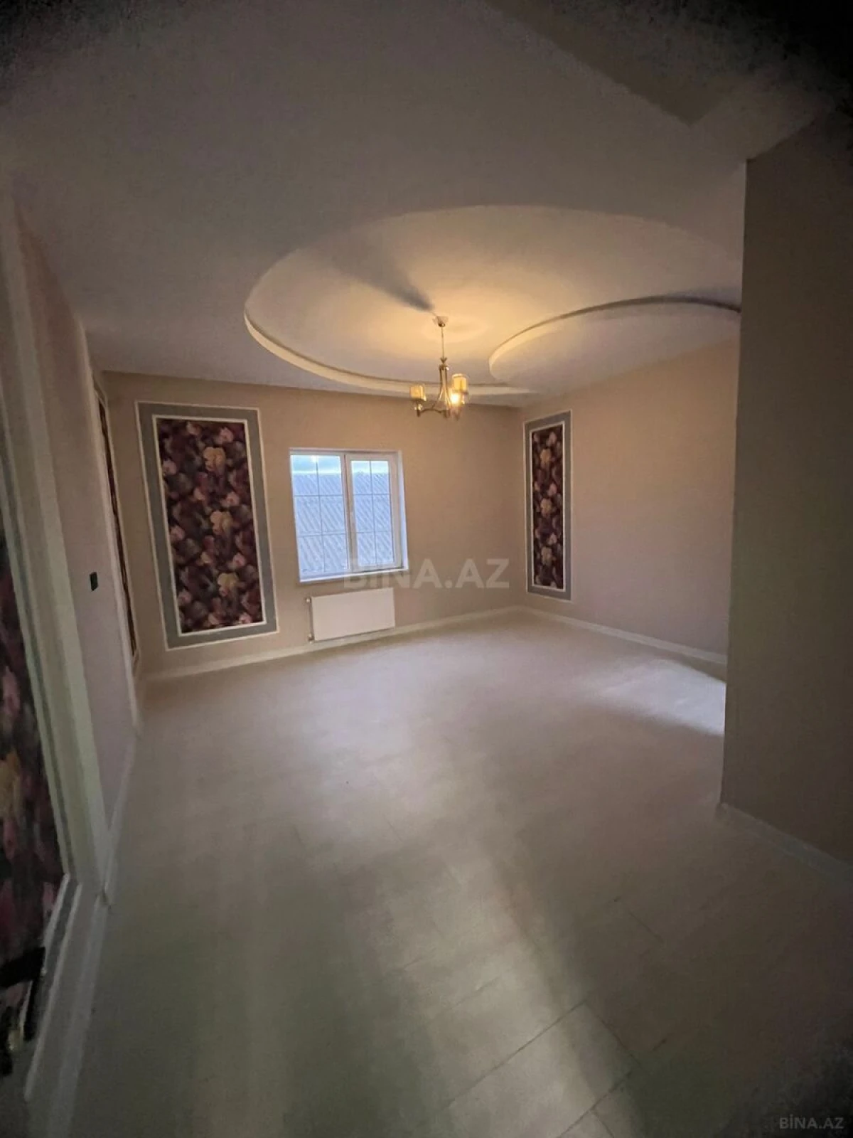 Satılır 6 otaqlı həyət evi 340 m²