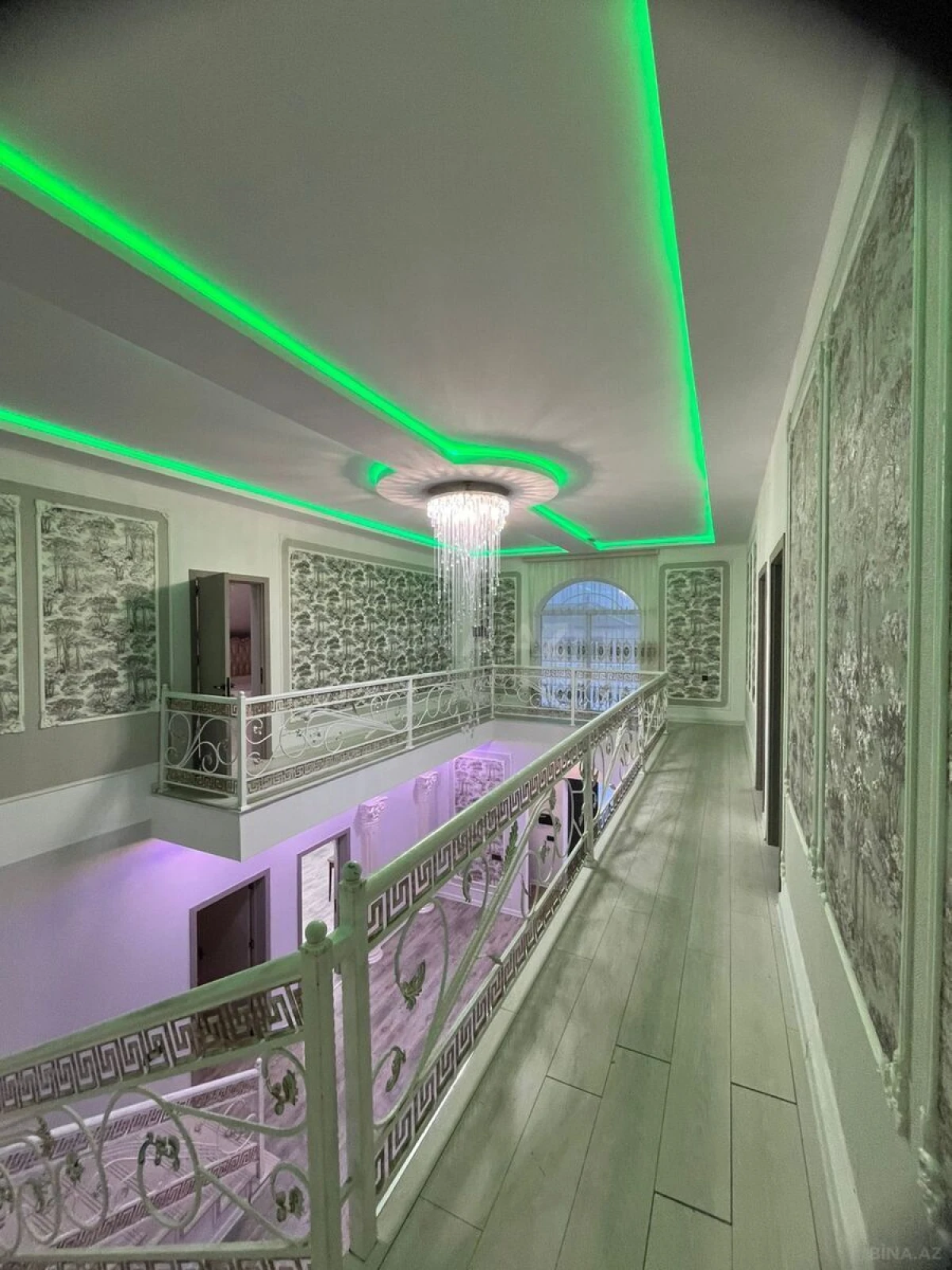 Satılır 6 otaqlı həyət evi 340 m²