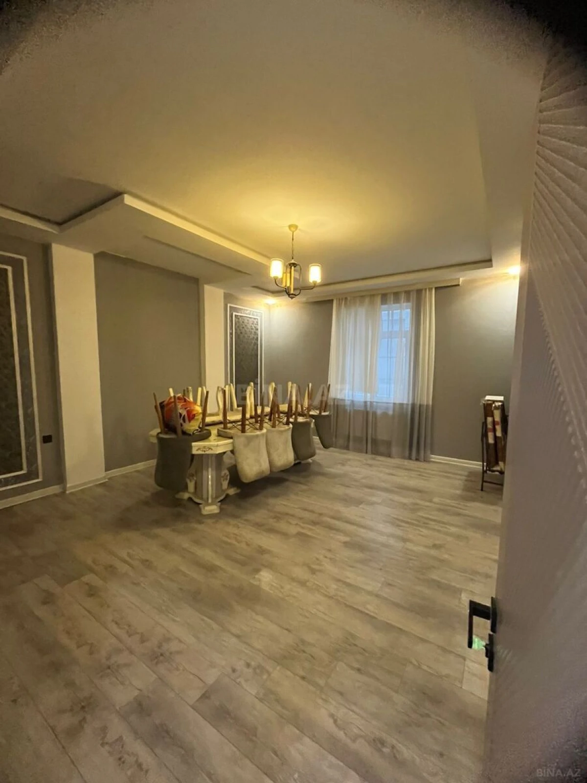 Satılır 6 otaqlı həyət evi 340 m²
