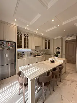 Satılır 7 otaqlı mənzil 285 m²