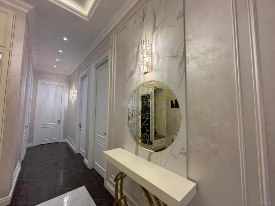 Kirayə verilir 4 otaqlı mənzil 155 m²