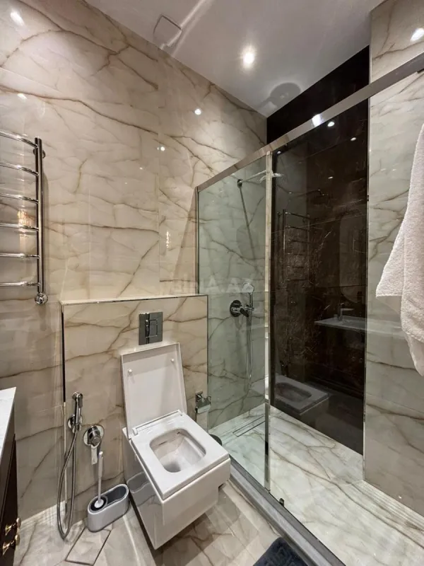 Kirayə verilir 4 otaqlı mənzil 155 m²