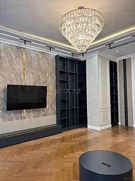 Kirayə verilir 4 otaqlı mənzil 155 m²