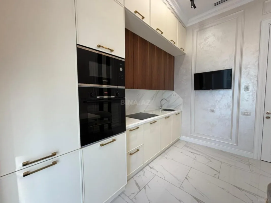 Kirayə verilir 4 otaqlı mənzil 155 m²