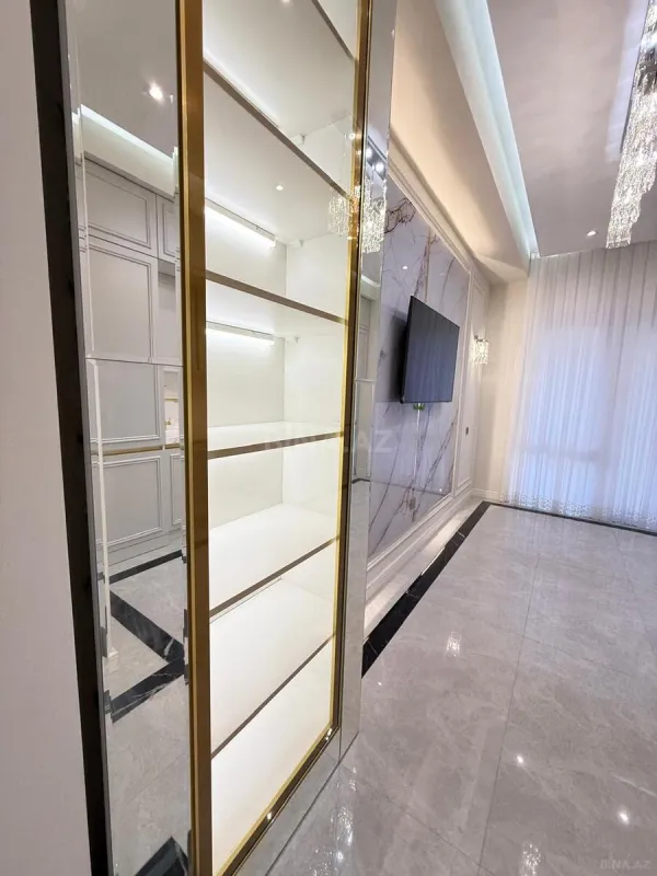 Kirayə verilir 3 otaqlı mənzil 145 m²