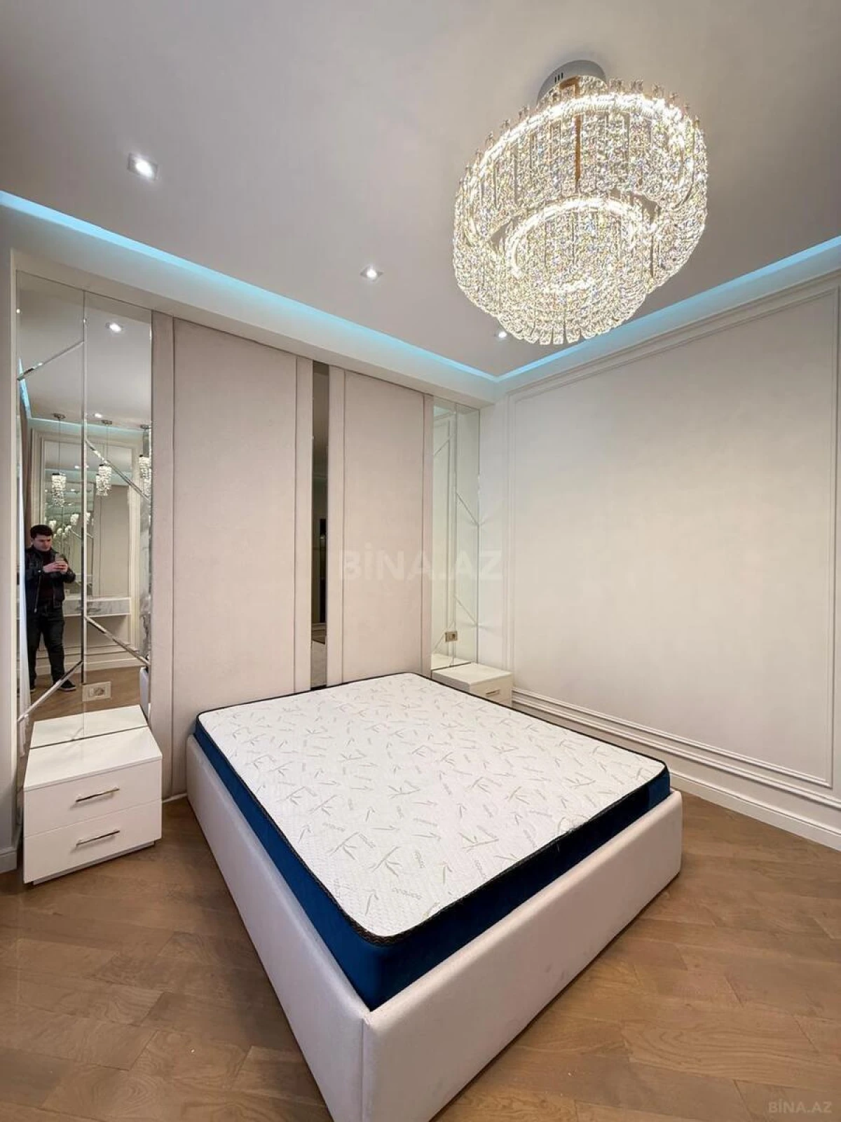 Kirayə verilir 3 otaqlı mənzil 145 m²