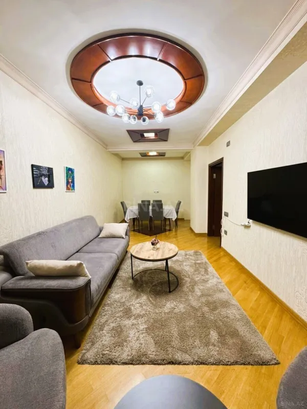 Kirayə verilir 3 otaqlı mənzil 120 m²