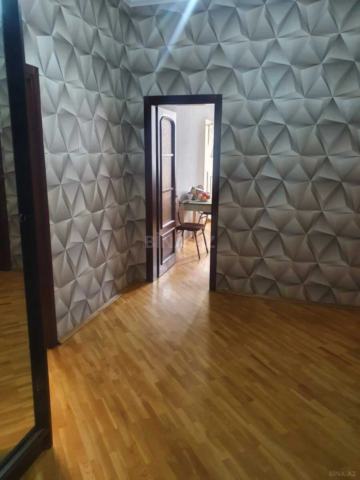 Kirayə verilir 2 otaqlı mənzil 80 m²