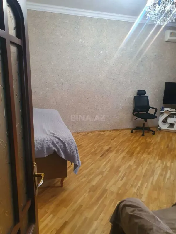 Kirayə verilir 2 otaqlı mənzil 80 m²