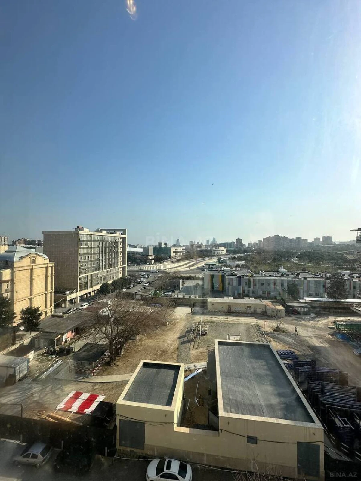 Satılır 3 otaqlı mənzil 200 m²